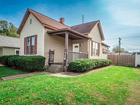 716 E 5th St, Mount Vernon, IN